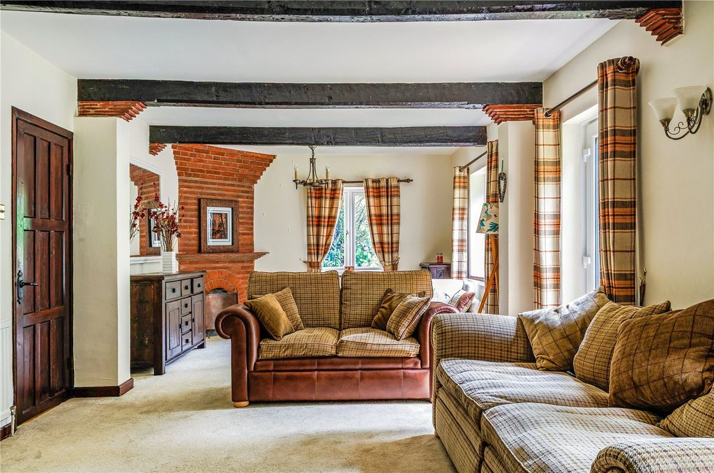 Property photo 2 of 24 Drawing Room