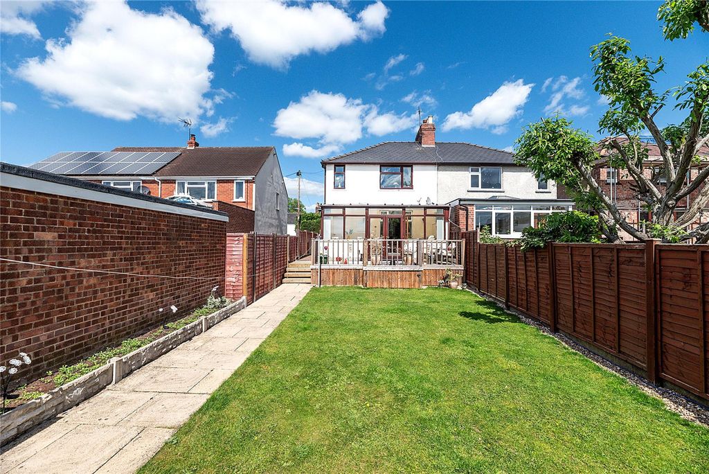 Property photo 3 of 39 Picture No. 10