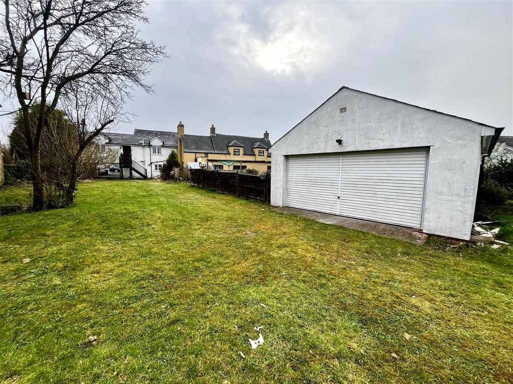 Additional image 8 of 2 bed flat for saleCoalway Road, Coalway, Coleford GL16