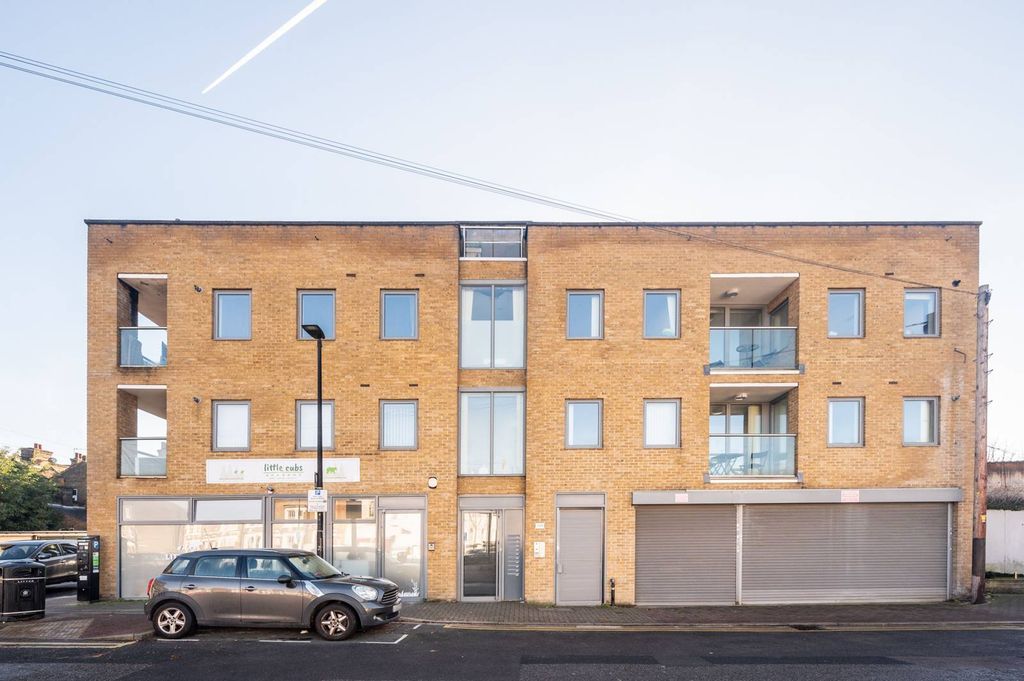 Property photo 2 of 13