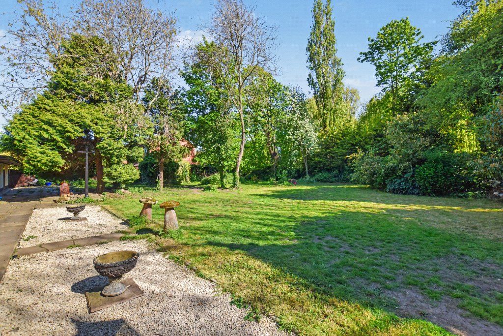 Property photo 2 of 24 Picture No. 35