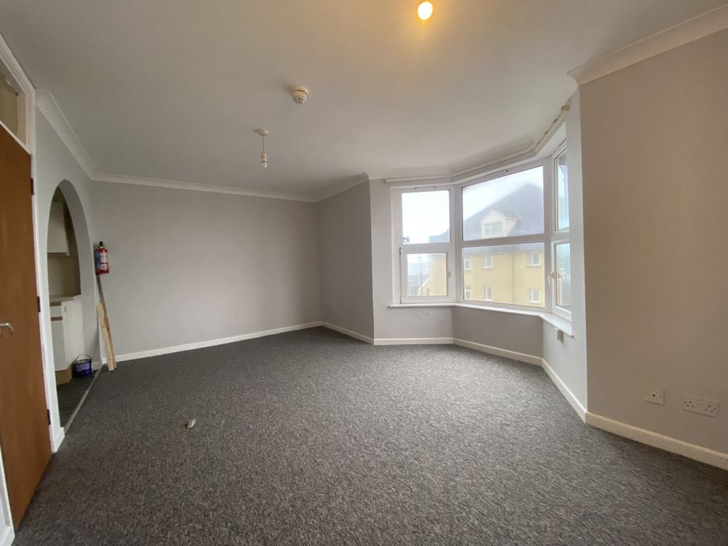 Property photo 2 of 8 Gallery
