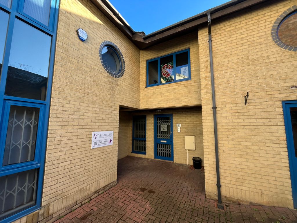 Property photo 1 of 1