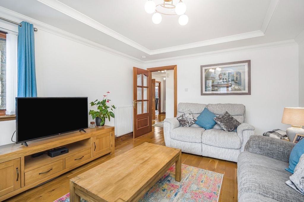 Property photo 3 of 33 4662798