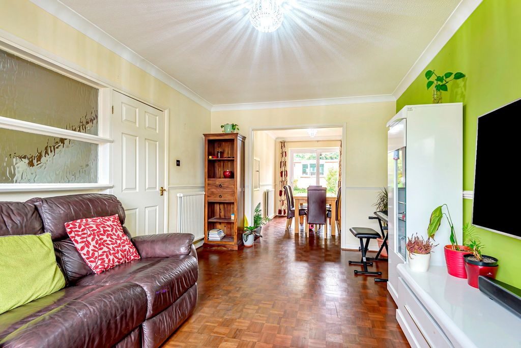 Property photo 3 of 10