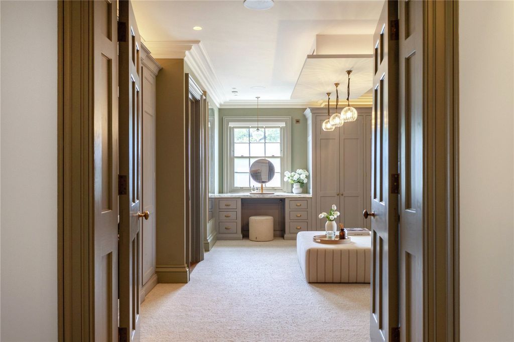 Additional image 24 of 6 bed detached house for saleChurch Gate, High Street, Edlesborough, Buckinghamshire LU6