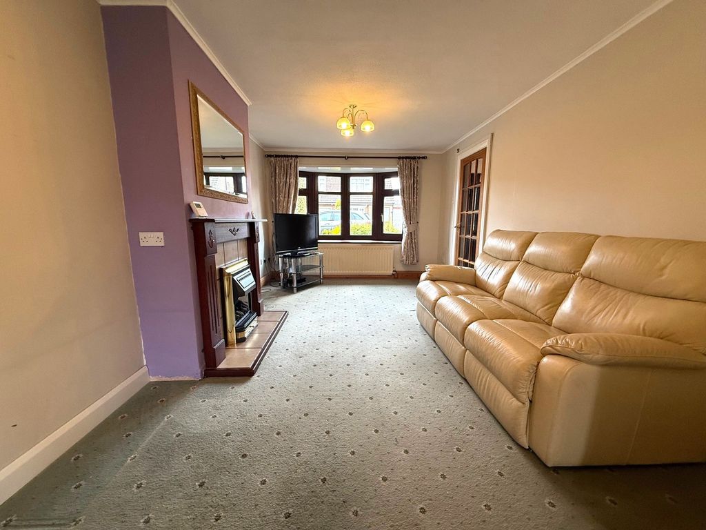 Property photo 3 of 21 Photograph 3