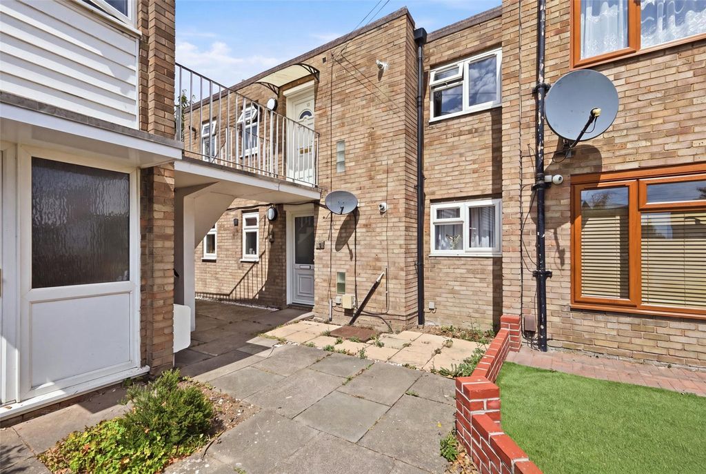 Property photo 2 of 12 Picture No. 03
