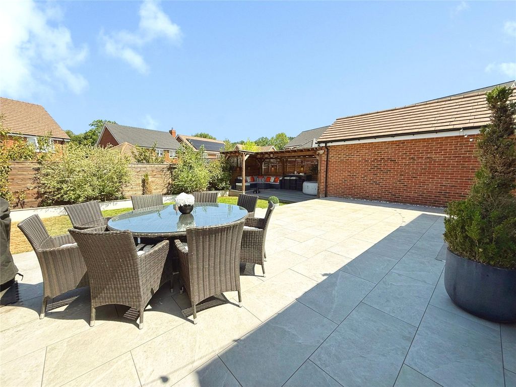 Property photo 2 of 22 Picture No. 22