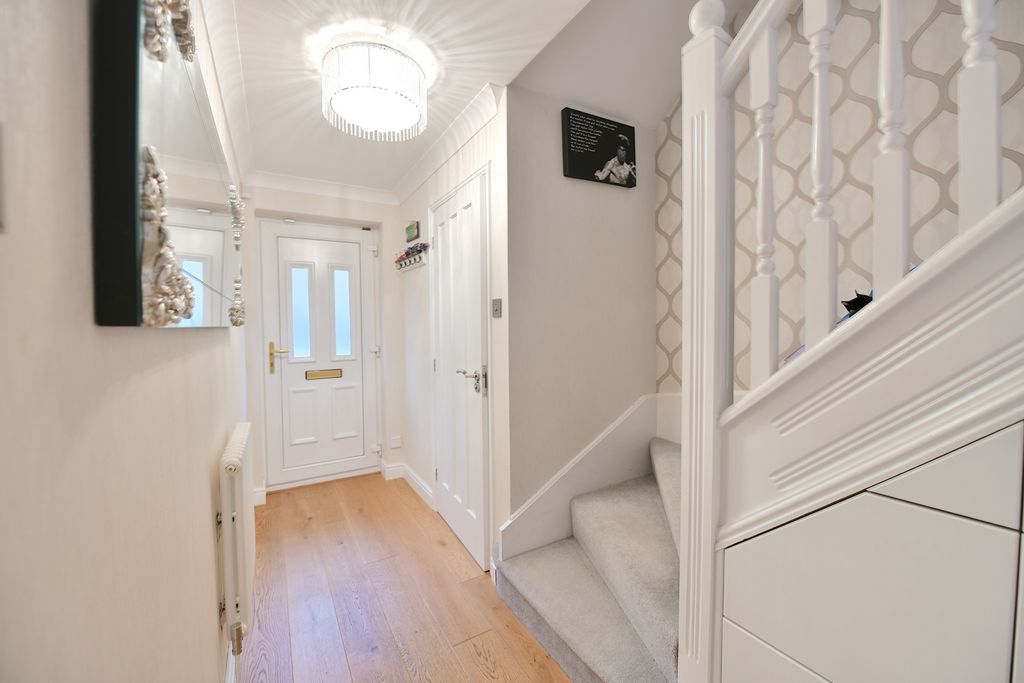 Property photo 2 of 33 Photo 18