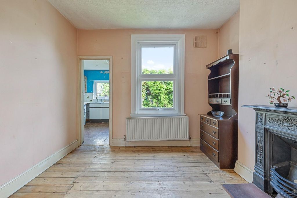 Property photo 1 of 11 171 - Adamsrill Road, Se23 - 5.Jpg
