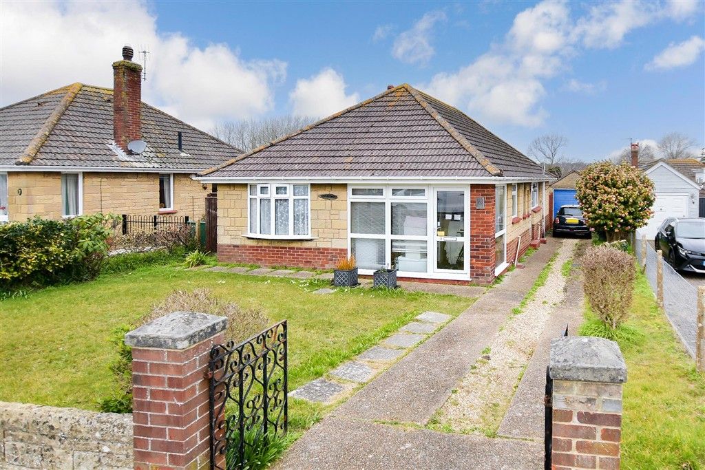 Property photo 3 of 8 Front Aspect