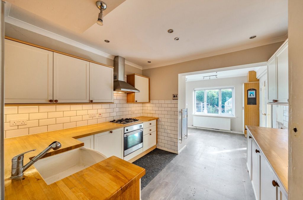 Property photo 1 of 17 Picture No. 16