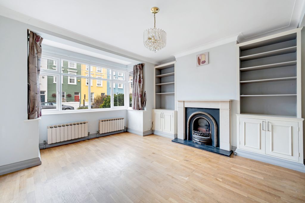 Property photo 2 of 17 Warwick Road (3)