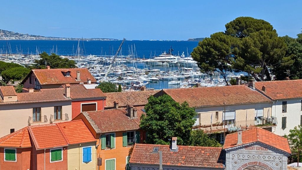 Property photo 1 of 6 La Napoule - 3 Rooms, Sea View, Garage