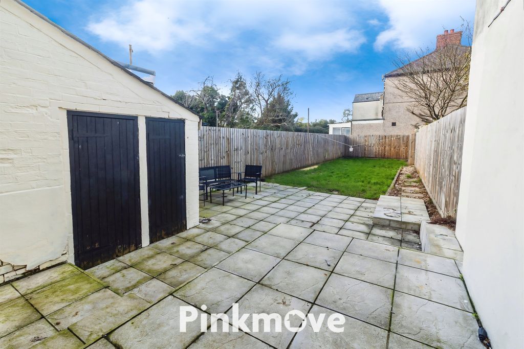 Property photo 2 of 19