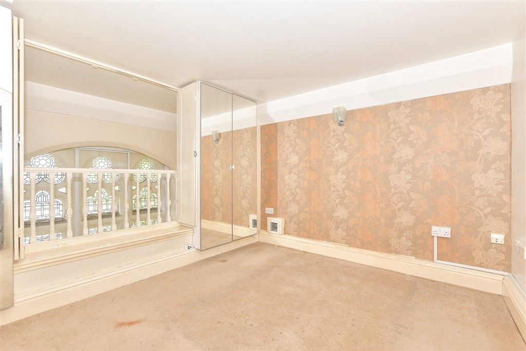 Property photo 2 of 14 Bedroom 1