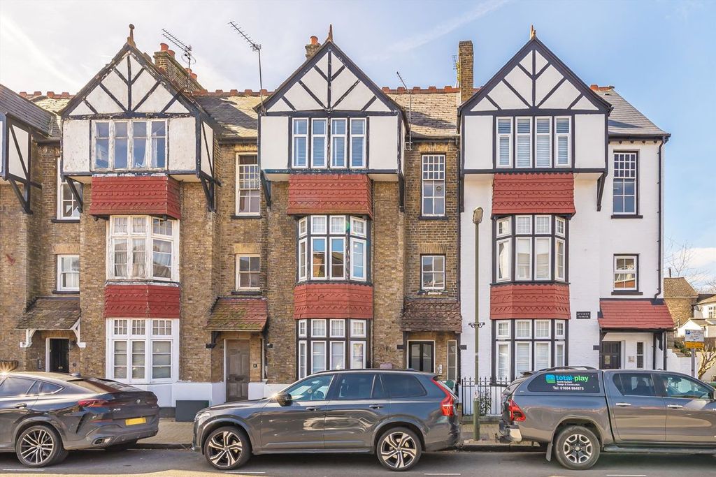 Property photo 1 of 4