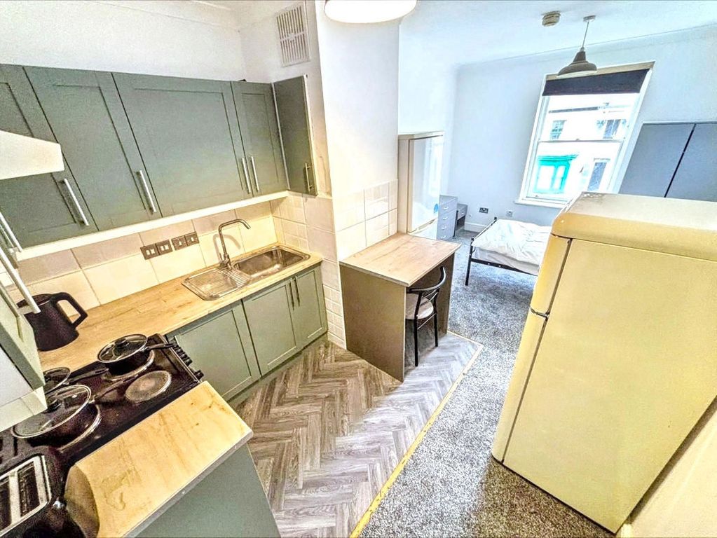 Property photo 1 of 4