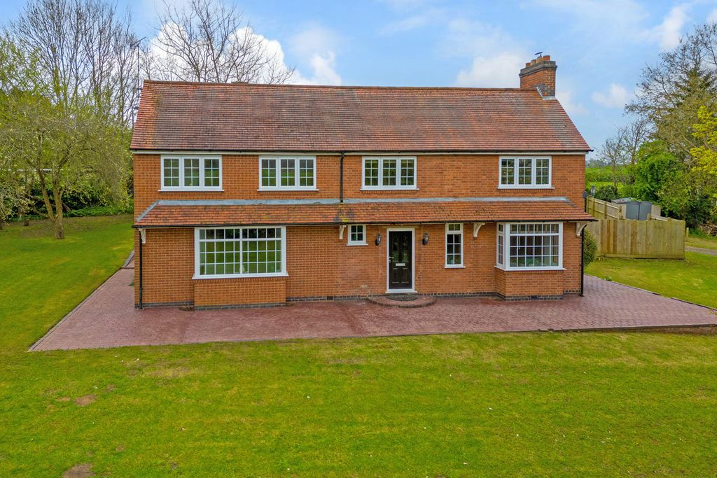 Property photo 3 of 50