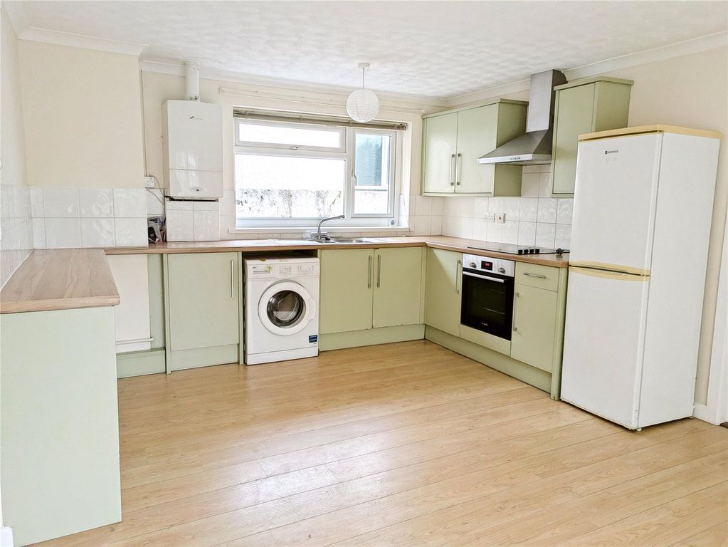 Property photo 2 of 18 Picture No. 13