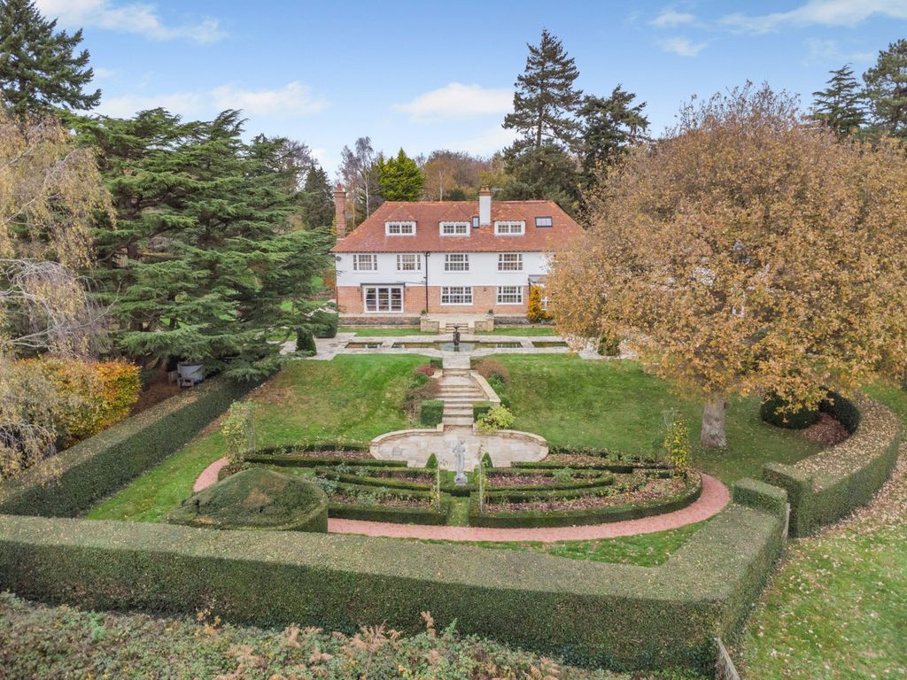 Property photo 2 of 31 Bigbury House