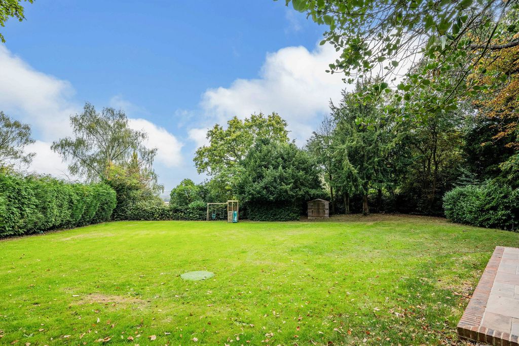 Property photo 3 of 18