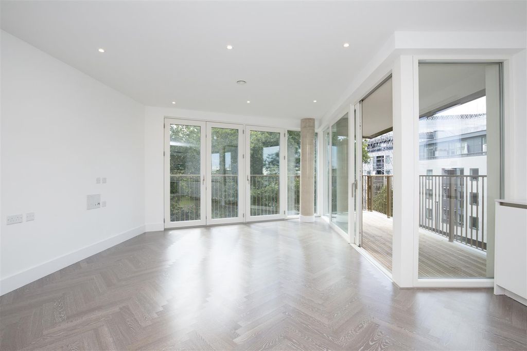 Property photo 3 of 9 Img_0002.Jpg