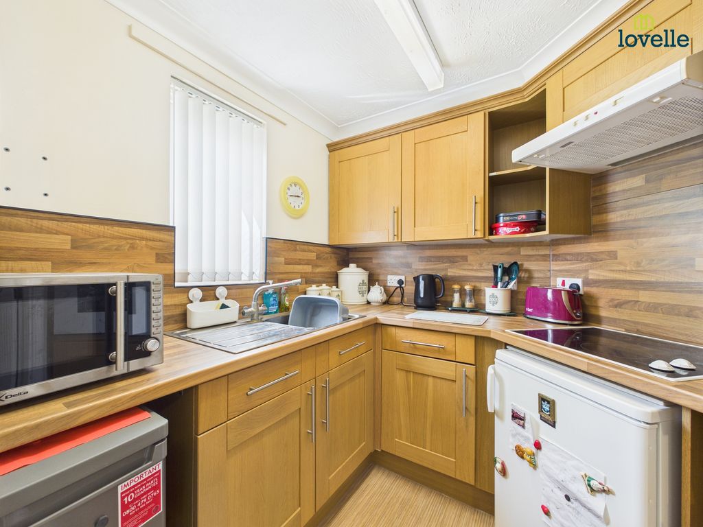 Property photo 3 of 15