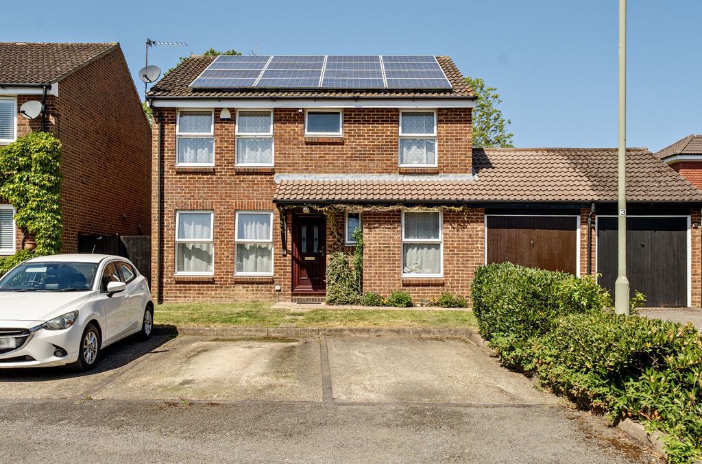 Property photo 1 of 20 1450070-1-69F490c...
