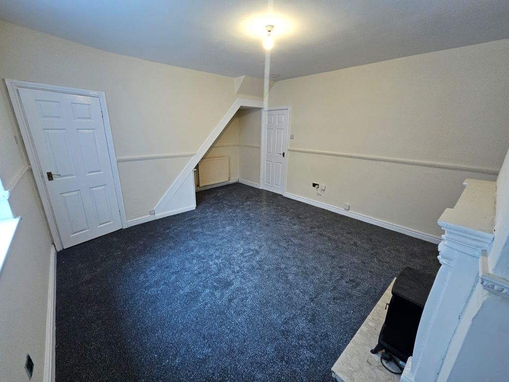 Property photo 3 of 9 Gallery