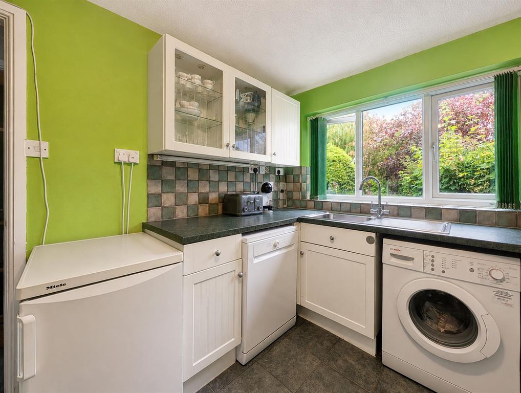 Property photo 3 of 22 1000057898.Png