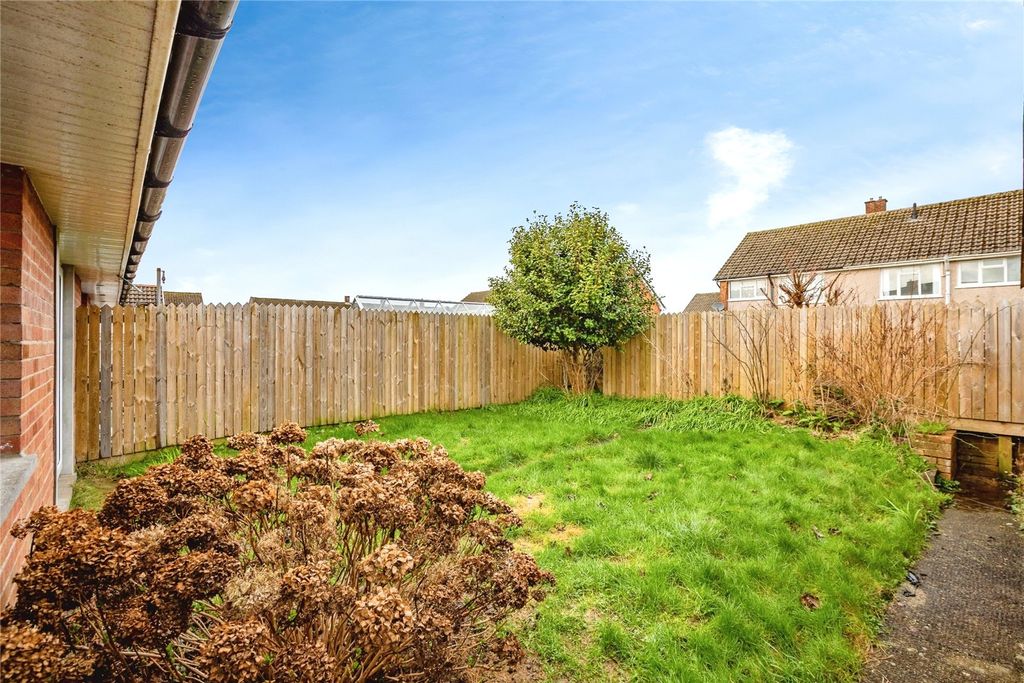 Property photo 2 of 16 Picture No. 21