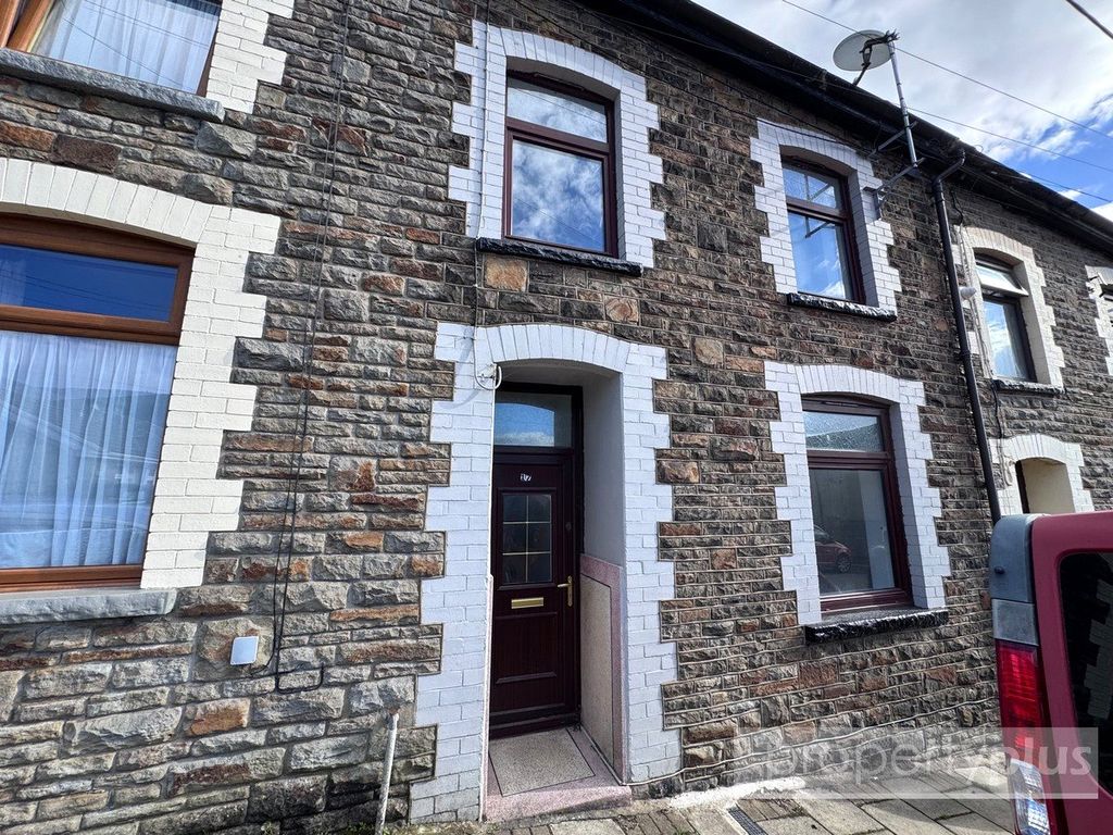 Property photo 1 of 15 Picture No. 02