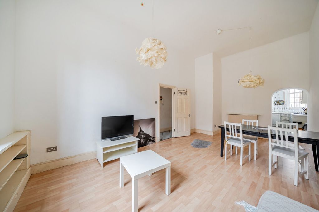 Property photo 1 of 15 1395511-4-695d03c...