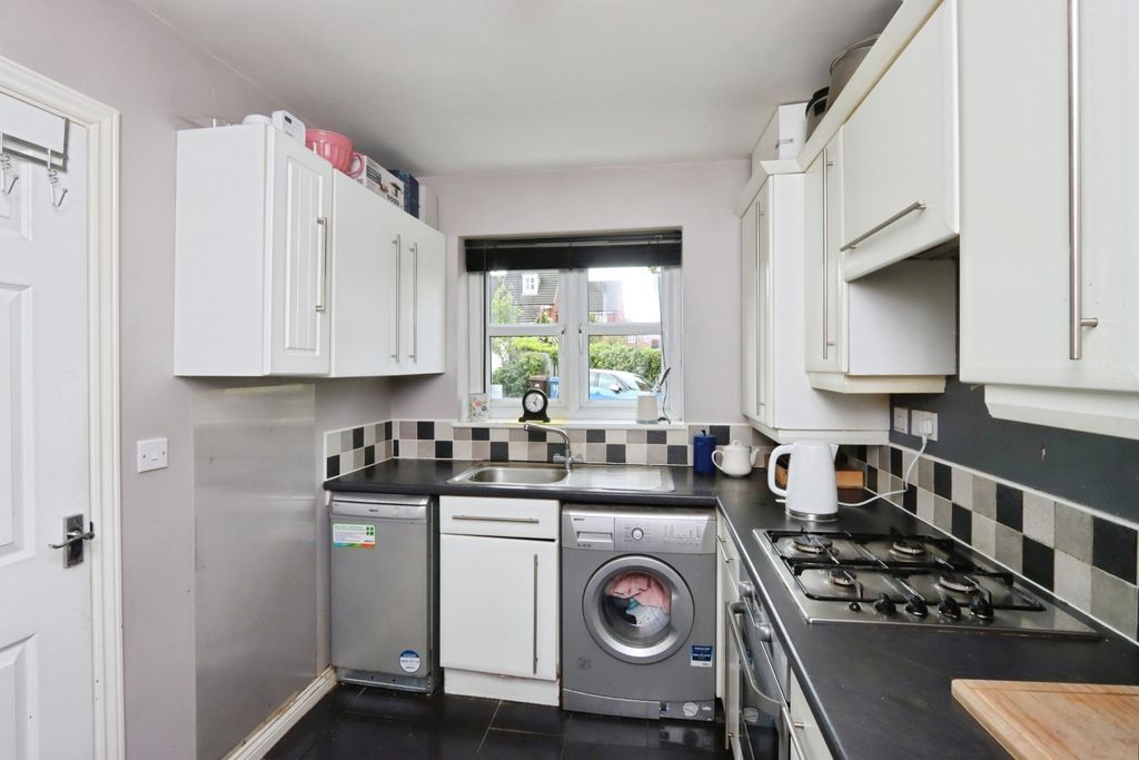 Property photo 3 of 17 Photo