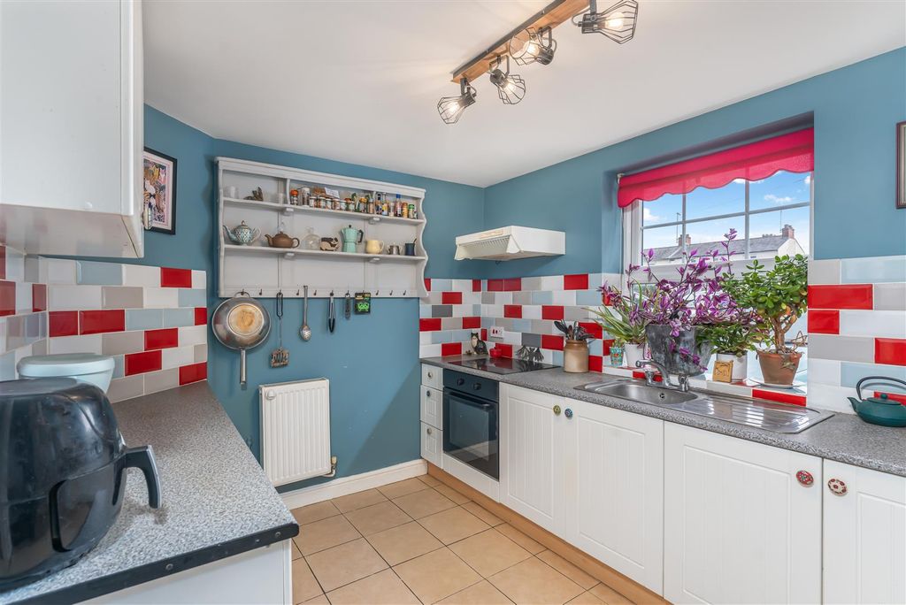 Property photo 2 of 12 19A Easington Road, Banbury-9.Jpg