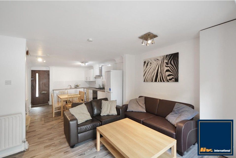 Property photo 1 of 12 Photo 13