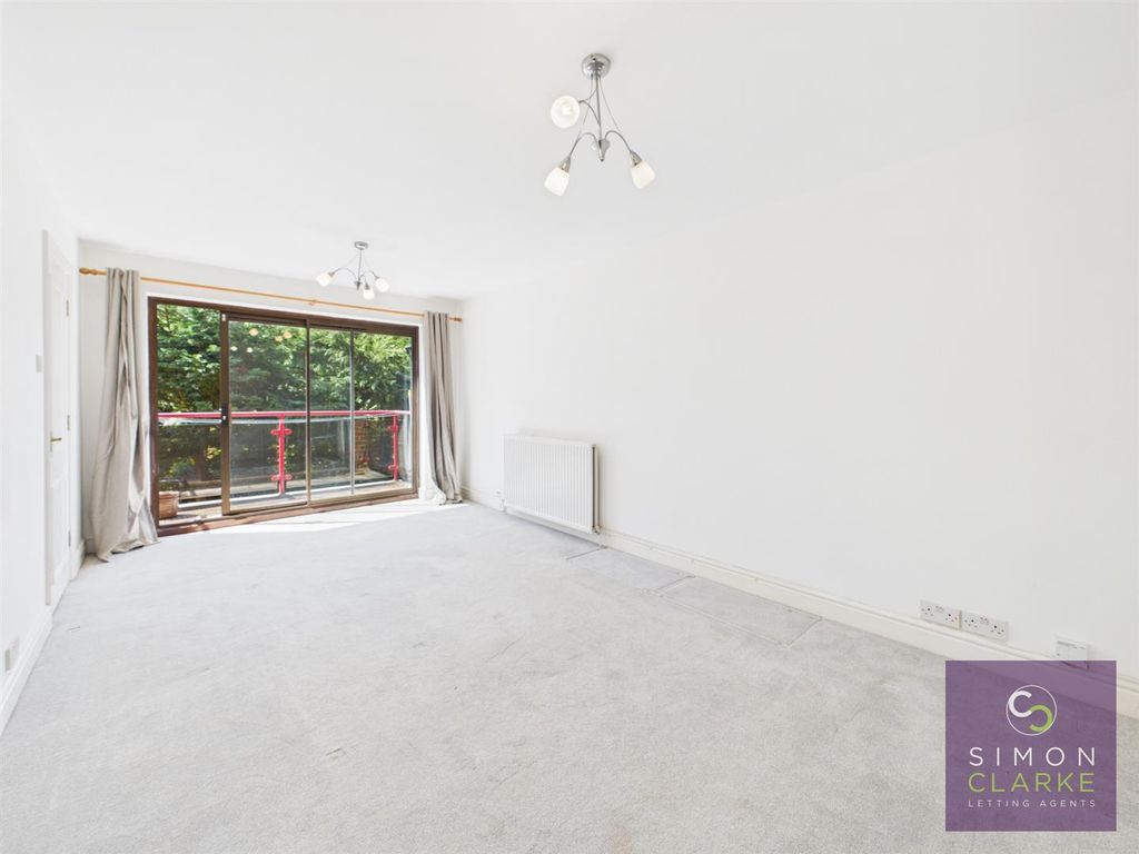 Property photo 1 of 8 Cam05425G0-Pr0124-Still004.Jpg