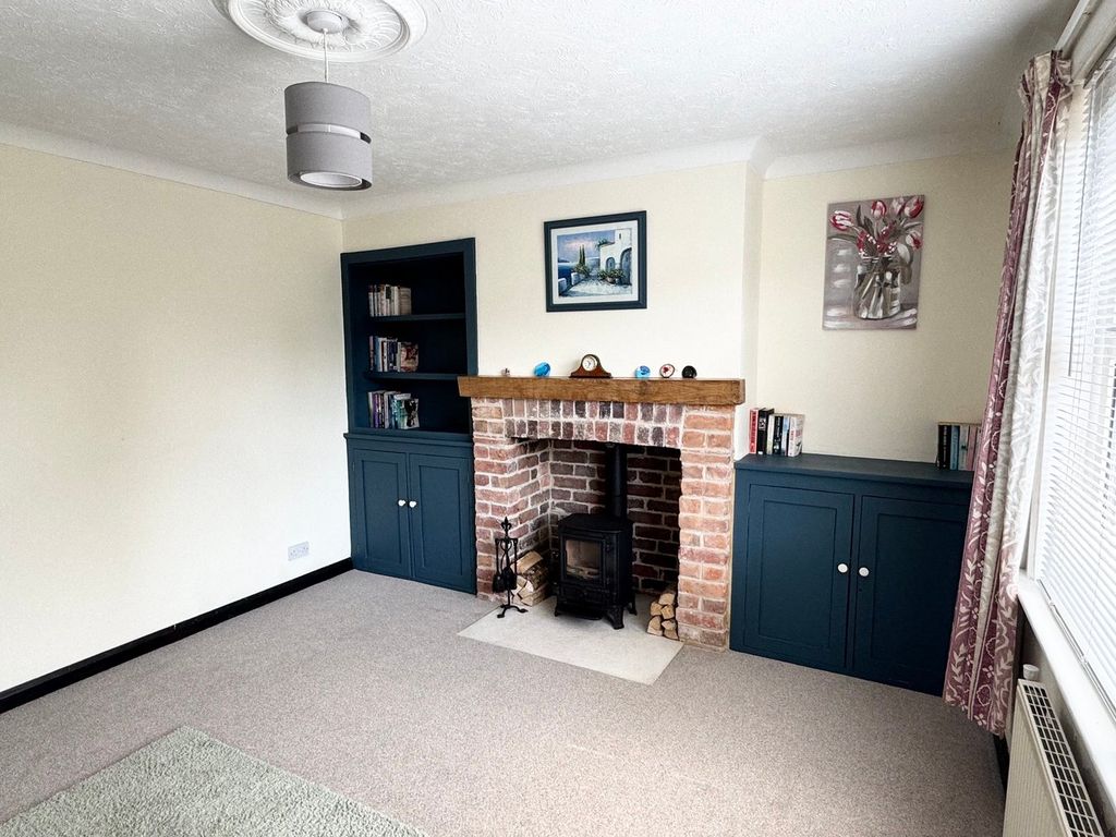 Property photo 2 of 16