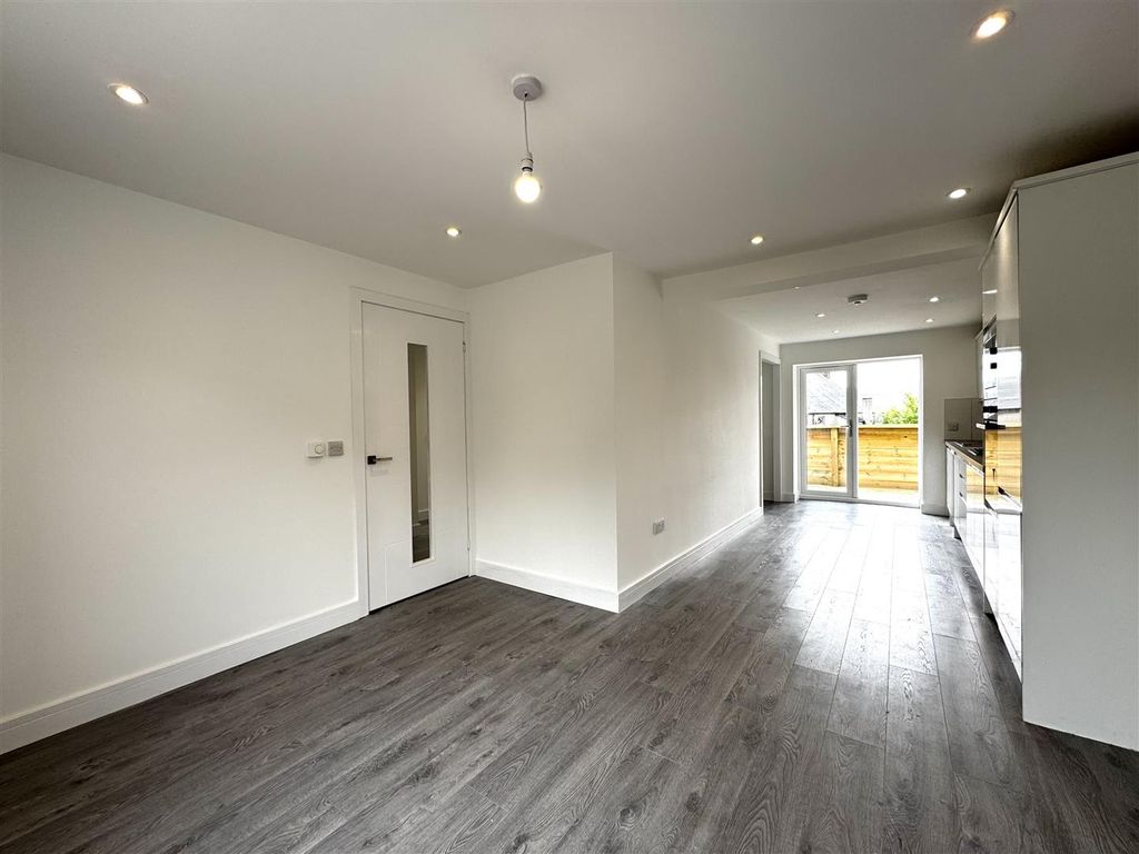 Property photo 3 of 31 Dining/Family Room