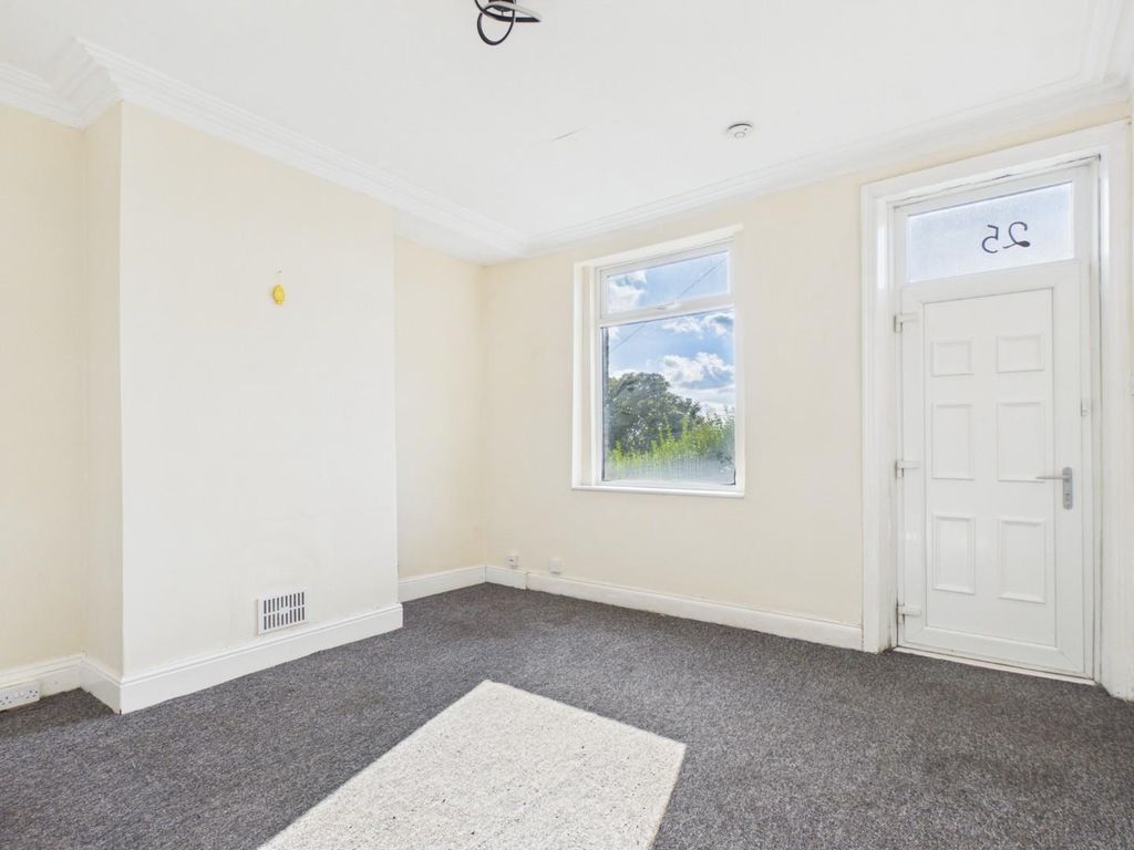 Property photo 2 of 12 Cam01268G0-Pr0525-Still001.Jpg