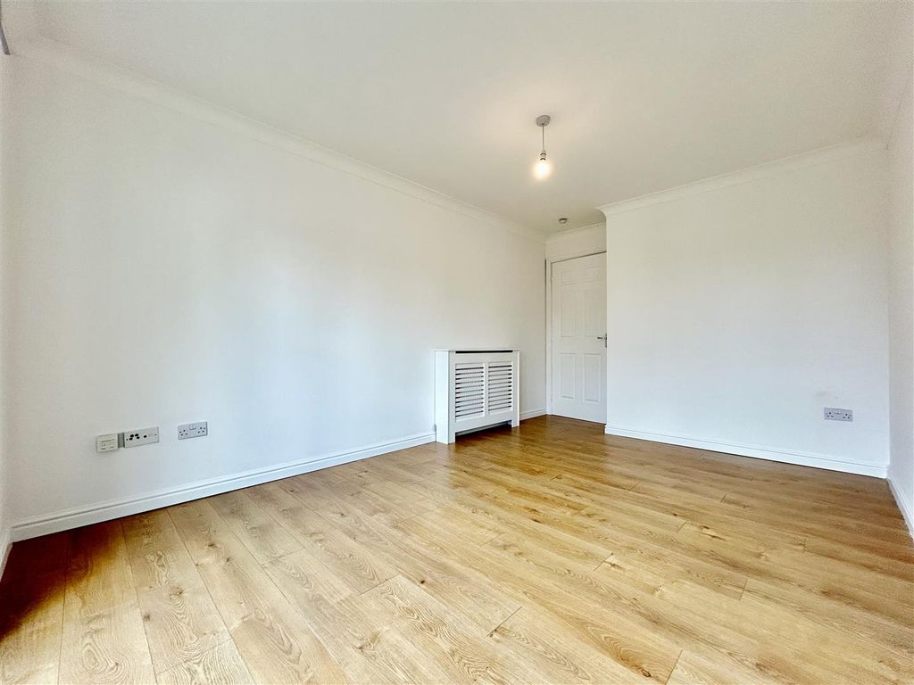 Additional image 4 of 2 bed flat for saleDalzell Drive, Motherwell ML1