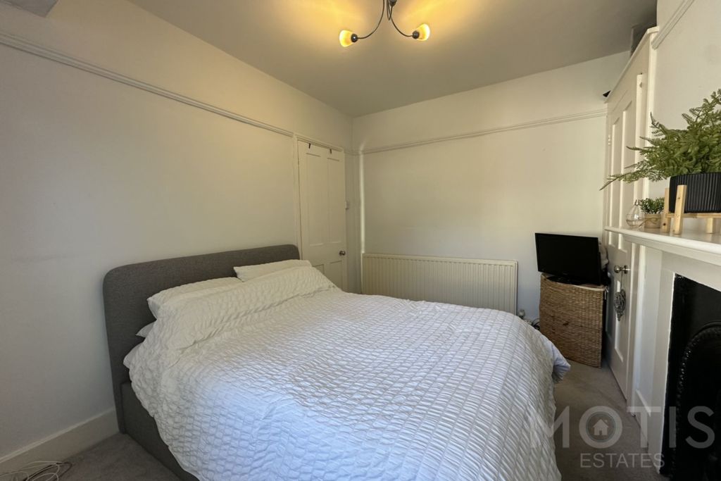 Property photo 3 of 13 Photo 9