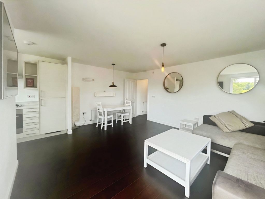 Property photo 2 of 14 3426303