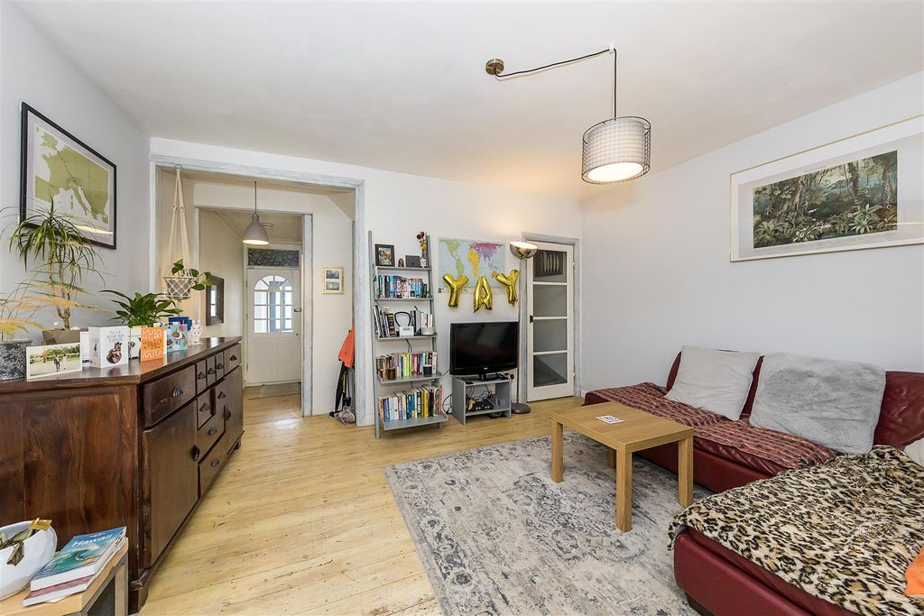 Property photo 3 of 15 3