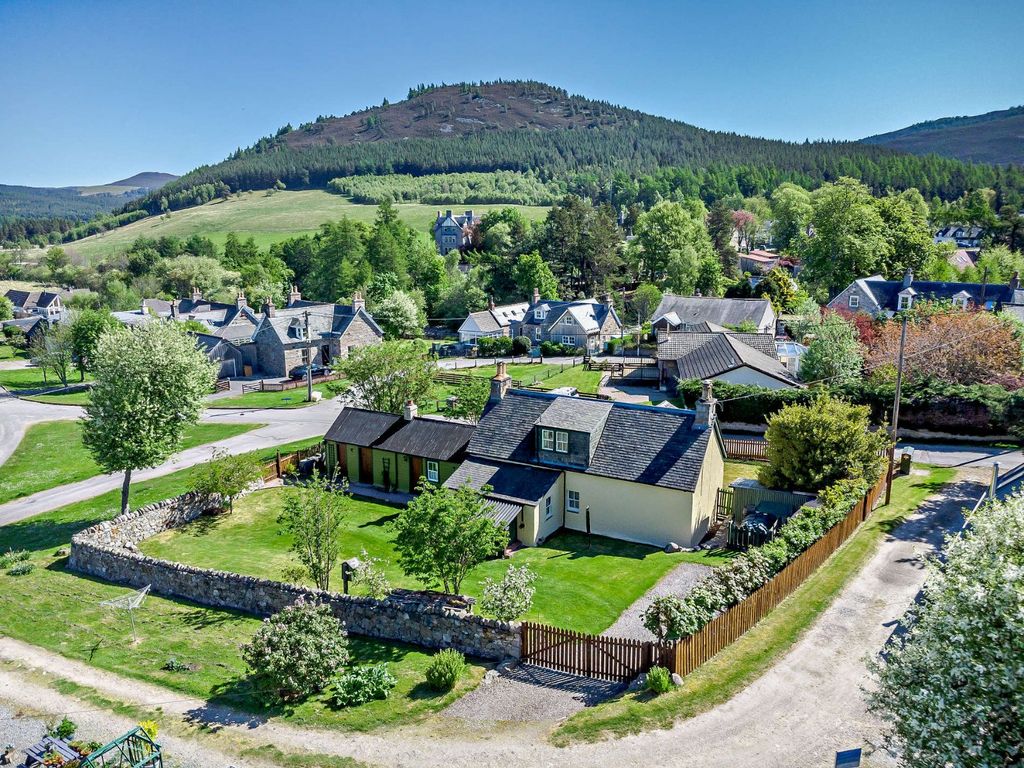 Property photo 2 of 9 Daisy Bank