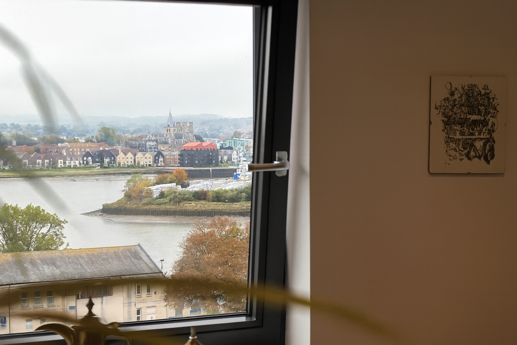 Property photo 2 of 9 Exterior