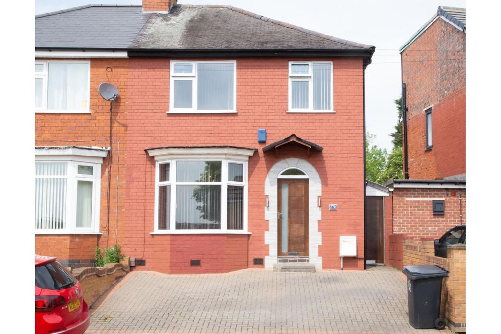 Property photo 1 of 24