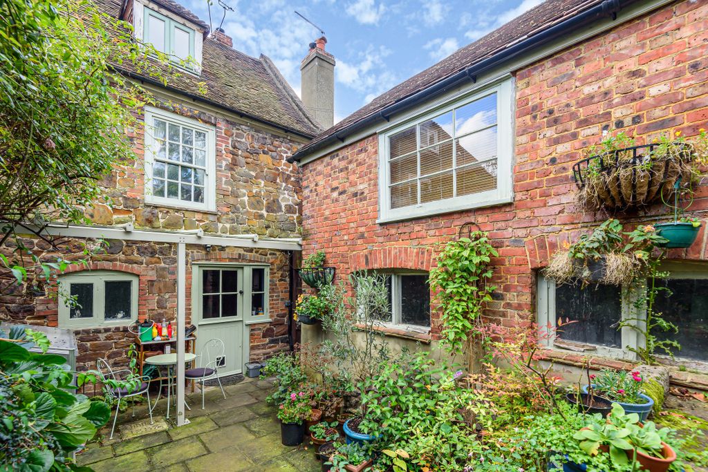 Property photo 2 of 18